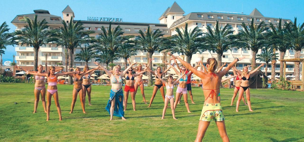 Mc Arancia Resort Hotel アランヤ エクステリア 写真